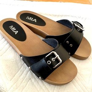 Mia  boho retro vibe slides